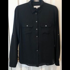 EUC Black 2 Pocket Button blouse w/tab roll sleeve
